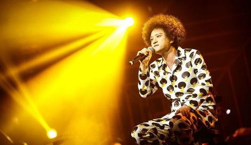 当时娱乐圈吃瓜赵英俊,赵英俊成吃瓜焦点